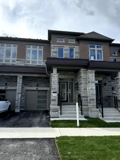 Att/Row/Townhouse in Richmond Hill