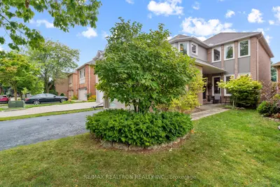 Detached in Vaughan