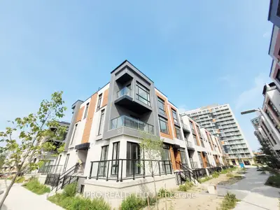 Condo Townhouse in Richmond Hill
