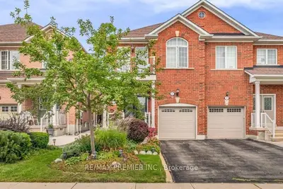 Semi-Detached in Vaughan