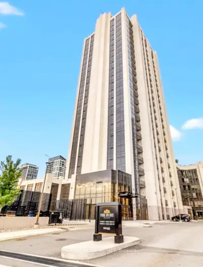Condo Apartment in Vaughan