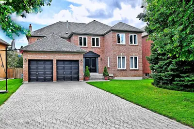 Detached in Richmond Hill
