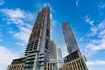 Condo Apartment in Vaughan