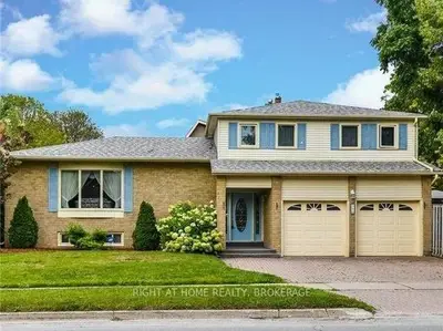 Detached in Newmarket