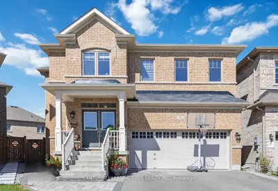 56 Birkett Way, Whitchurch-stouffville, On L4a 4p7