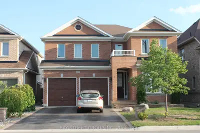 204 Aspenwood Drive, Newmarket, On L3x 3l1