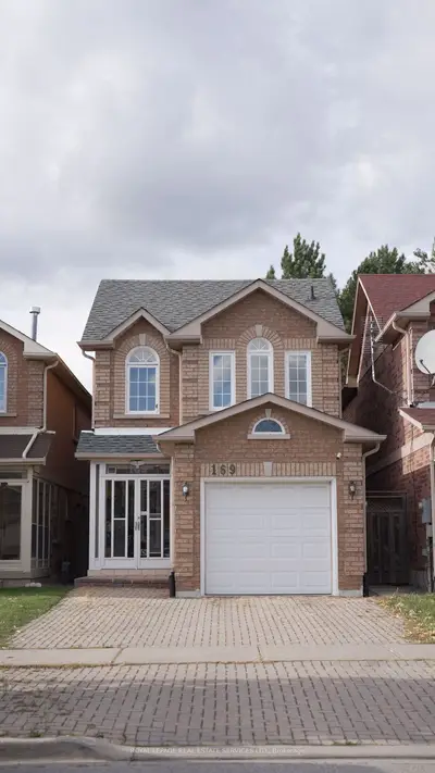 Detached in Markham