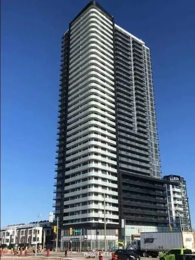 Condo Apartment in Vaughan