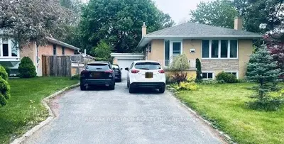 Detached in Richmond Hill