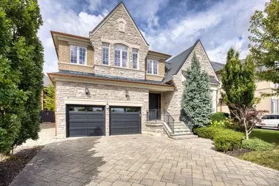 Detached in King