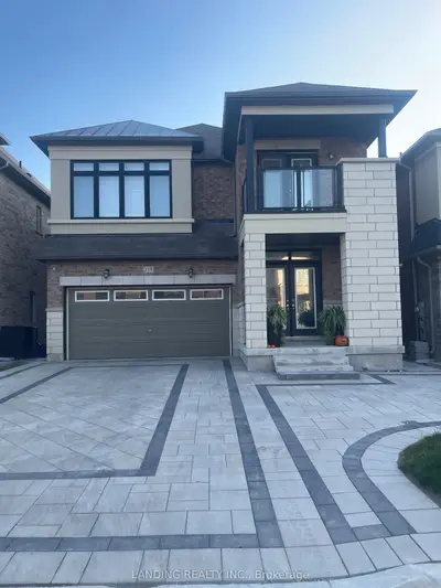 Detached in East Gwillimbury