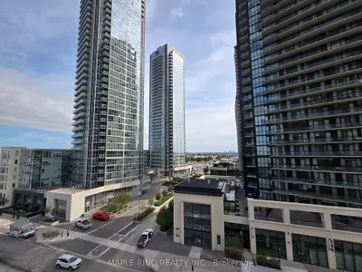 Condo Townhouse in Vaughan