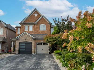 Semi-Detached in Vaughan