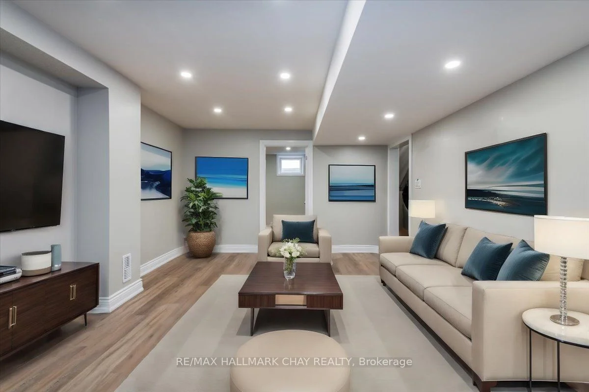 Detached in Innisfil