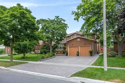 Detached in Richmond Hill