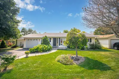 Detached in New Tecumseth