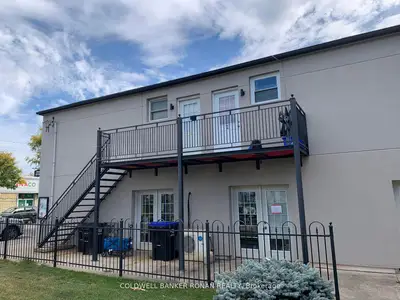 41 Victoria Street E 2, New Tecumseth, On L9r 1t3