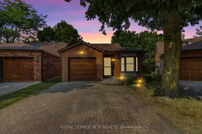 Detached Condo in New Tecumseth