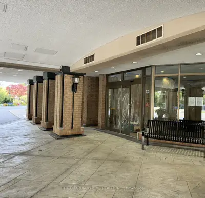 Condo Apartment in Markham