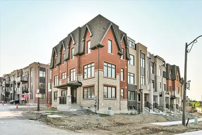 Att/Row/Townhouse in Markham