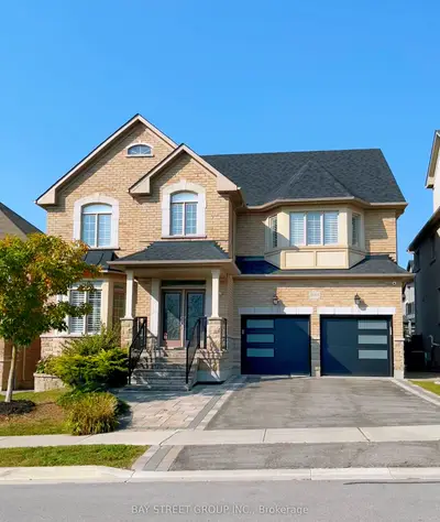 Detached in Newmarket