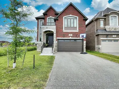 Detached in Richmond Hill