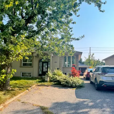Detached in Richmond Hill