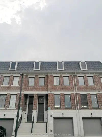 Att/Row/Townhouse in Vaughan