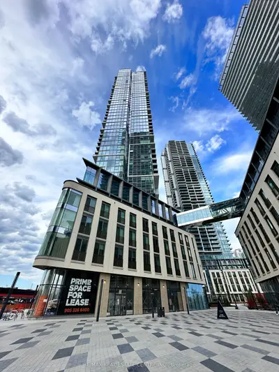 Condo Apartment in Vaughan