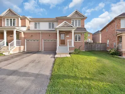 113 Alfred Smith Way, Newmarket, On L3x 3b8