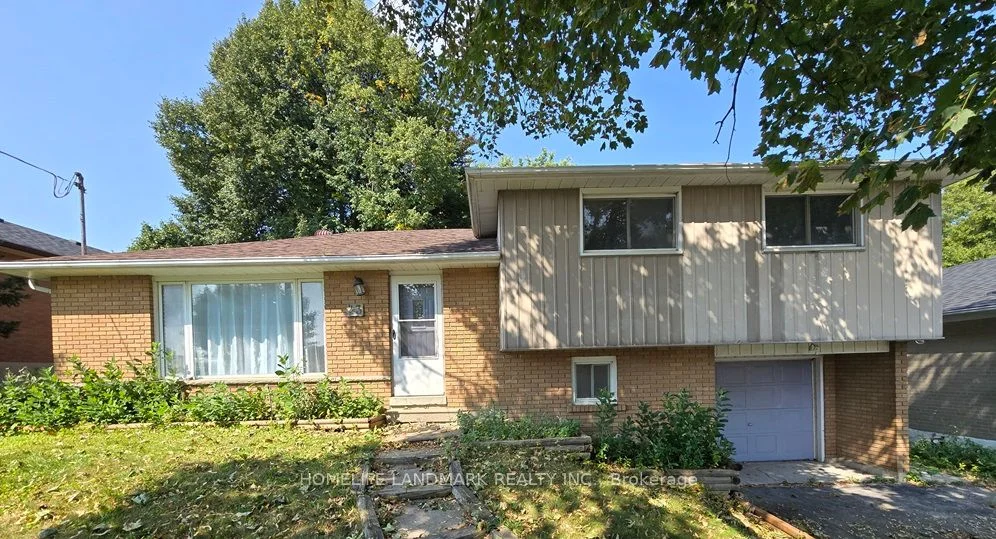 43 Gladman Avenue, Newmarket, On L3y 1w4