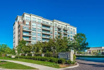 Condo Apartment in Markham