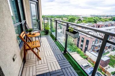 Condo Apartment in Vaughan