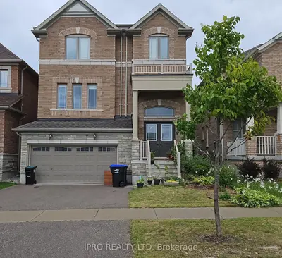 Detached in New Tecumseth