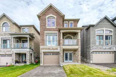 Detached in New Tecumseth