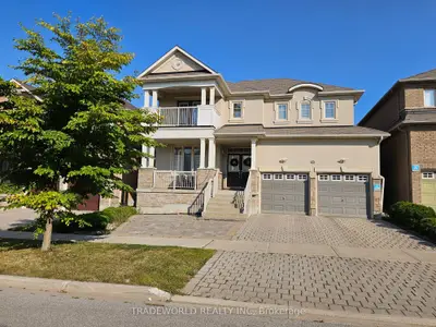 Detached in Richmond Hill