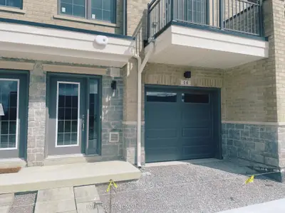 Att/Row/Townhouse in Whitchurch-Stouffville