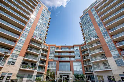 Condo Apartment in Markham