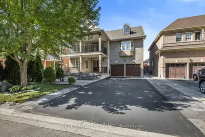Detached in Vaughan