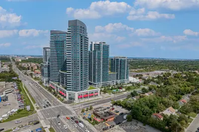 Condo Apartment in Markham