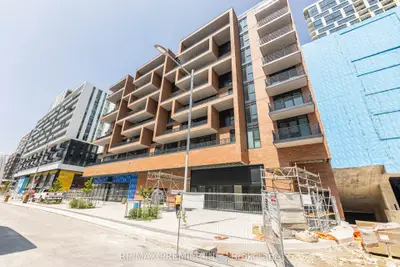 Condo Apartment in Markham