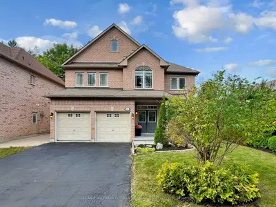 Detached in Richmond Hill