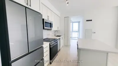 75 Oneida Crescent 1608, Richmond Hill, On L4b 0h3