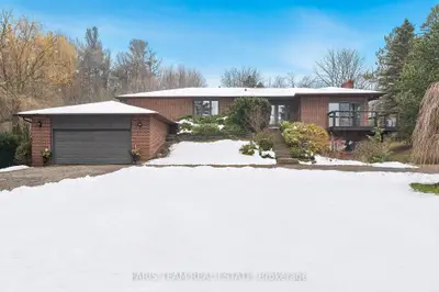 Detached in New Tecumseth