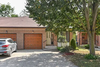 Semi-Detached Condo in New Tecumseth