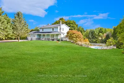 Detached in East Gwillimbury