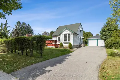 Detached in Newmarket
