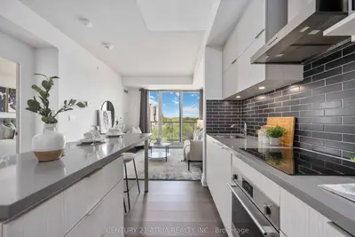 Condo Apartment in Markham
