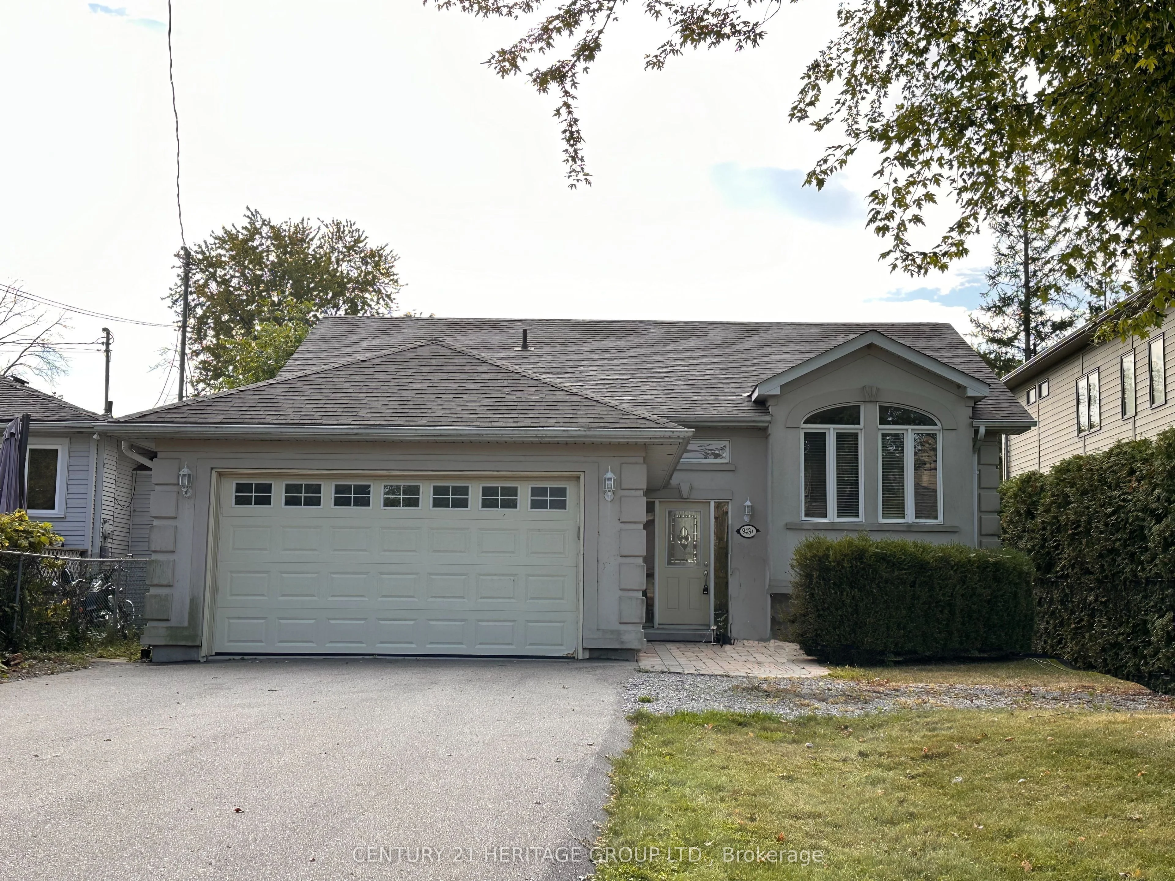 943a Lake Drive N, Georgina, On L4p 3e9