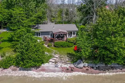 Detached in Georgina Islands